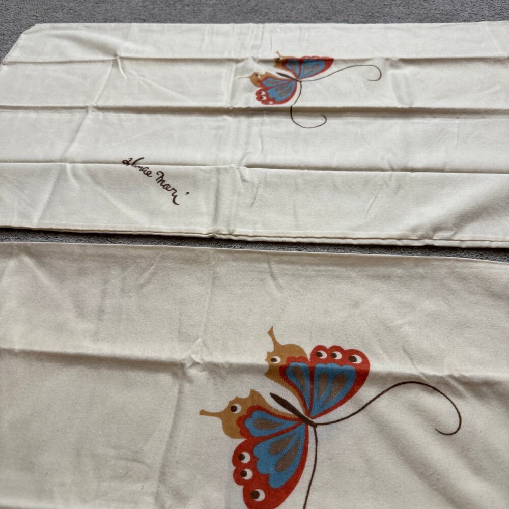 NEW NOS Vtg Hanae Mori Martex standard Butterfly pillowcases - Cream Flannel
